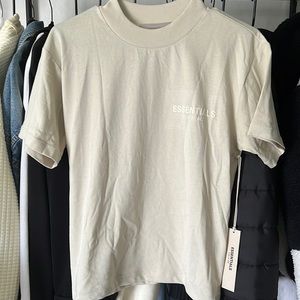 Fear of God Essentials T-shirt ss22 Wheat new